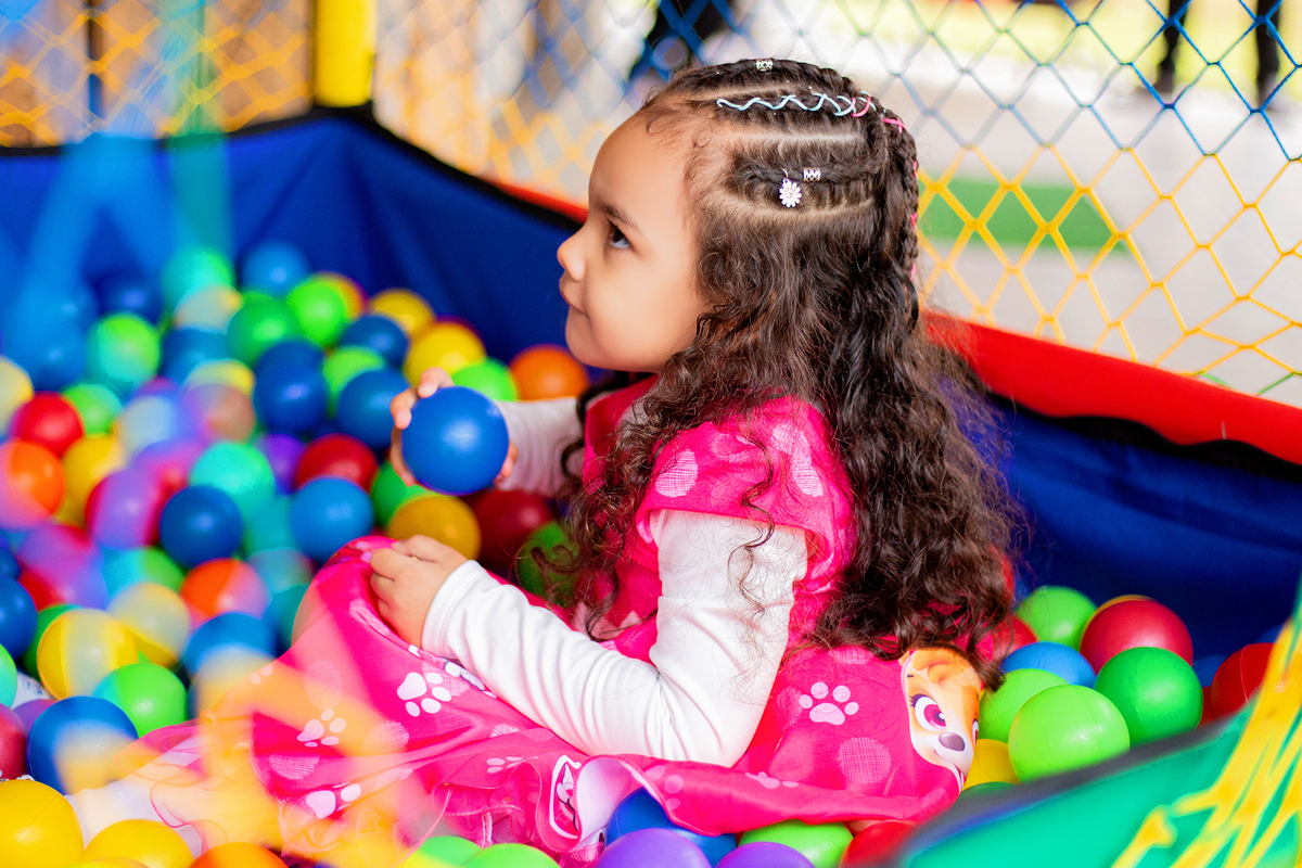 acompanhamento mensal de bebe caxias do sul figurino cenario tematico  personagem foto infantil serra gaucha fotografia familia mundo azul rosa ensaio fotografico crianca newborn baby menino menina smash the cake esmague o bolo banheira urso circo