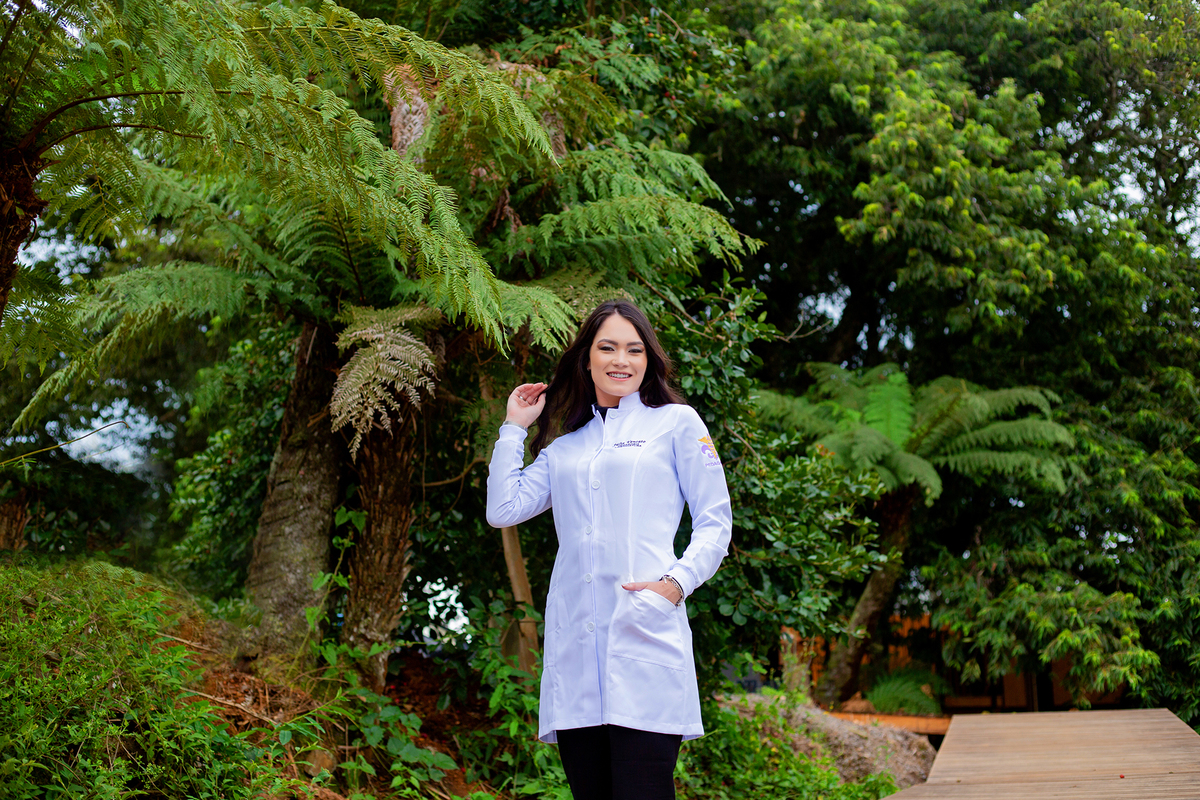 acompanhamento mensal de bebe caxias do sul figurino cenario tematico  personagem foto infantil serra gaucha fotografia familia mundo azul rosa ensaio fotografico crianca newborn baby menino menina smash the cake esmague o bolo banheira urso circo