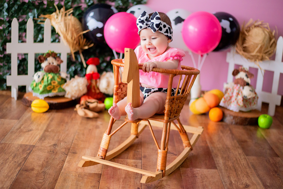 acompanhamento mensal de bebe caxias do sul figurino cenario tematico  personagem foto infantil serra gaucha fotografia familia mundo azul rosa ensaio fotografico crianca newborn baby menino menina smash the cake esmague o bolo banheira urso circo