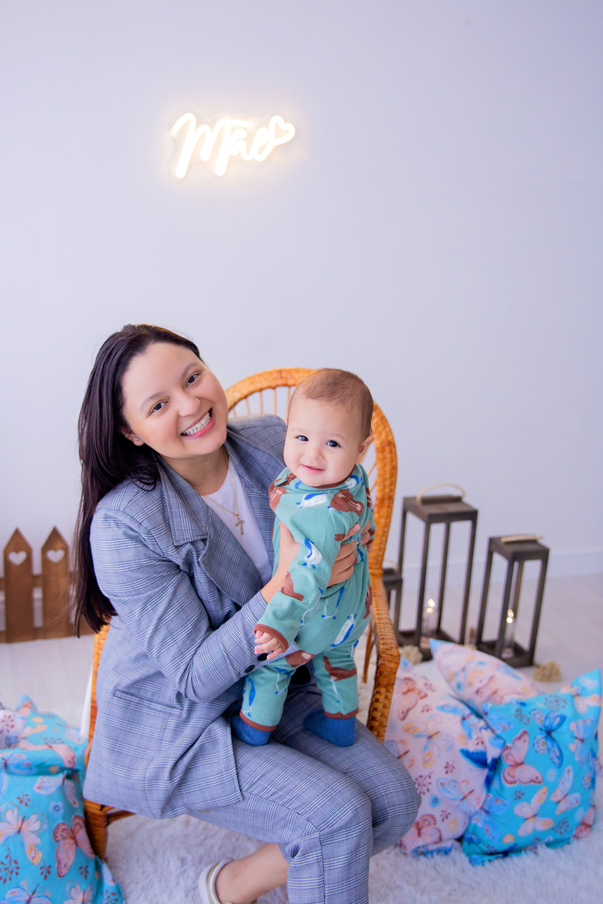 acompanhamento mensal de bebe caxias do sul figurino cenario tematico  personagem foto infantil serra gaucha fotografia familia mundo azul rosa ensaio fotografico crianca newborn baby menino menina smash the cake esmague o bolo banheira urso circo