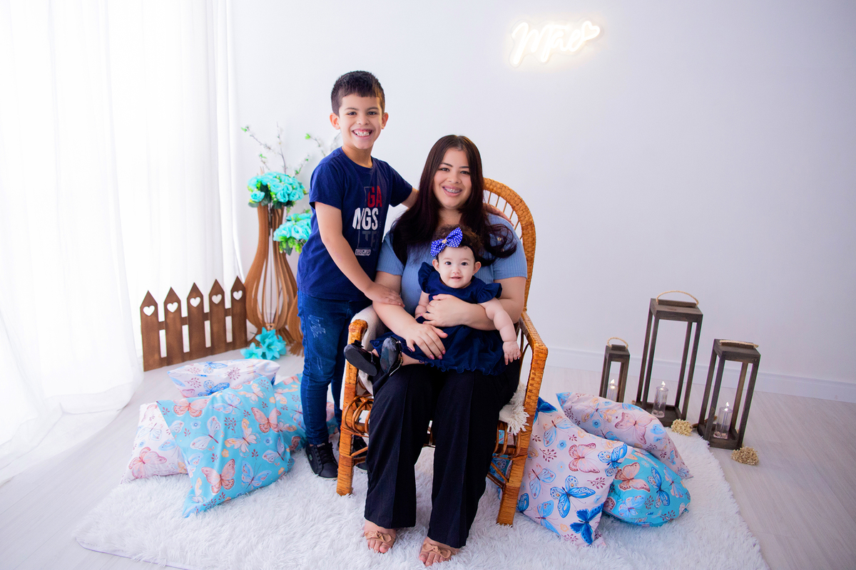 acompanhamento mensal de bebe caxias do sul figurino cenario tematico  personagem foto infantil serra gaucha fotografia familia mundo azul rosa ensaio fotografico crianca newborn baby menino menina smash the cake esmague o bolo banheira urso circo