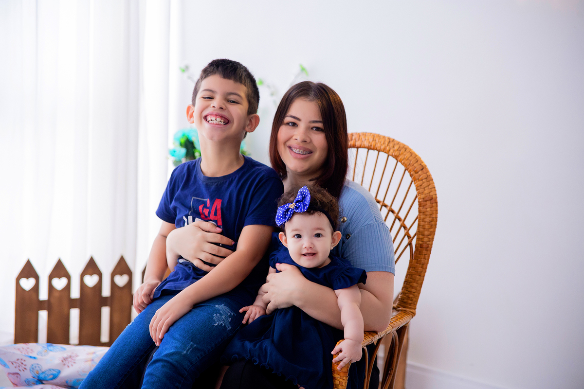 acompanhamento mensal de bebe caxias do sul figurino cenario tematico  personagem foto infantil serra gaucha fotografia familia mundo azul rosa ensaio fotografico crianca newborn baby menino menina smash the cake esmague o bolo banheira urso circo