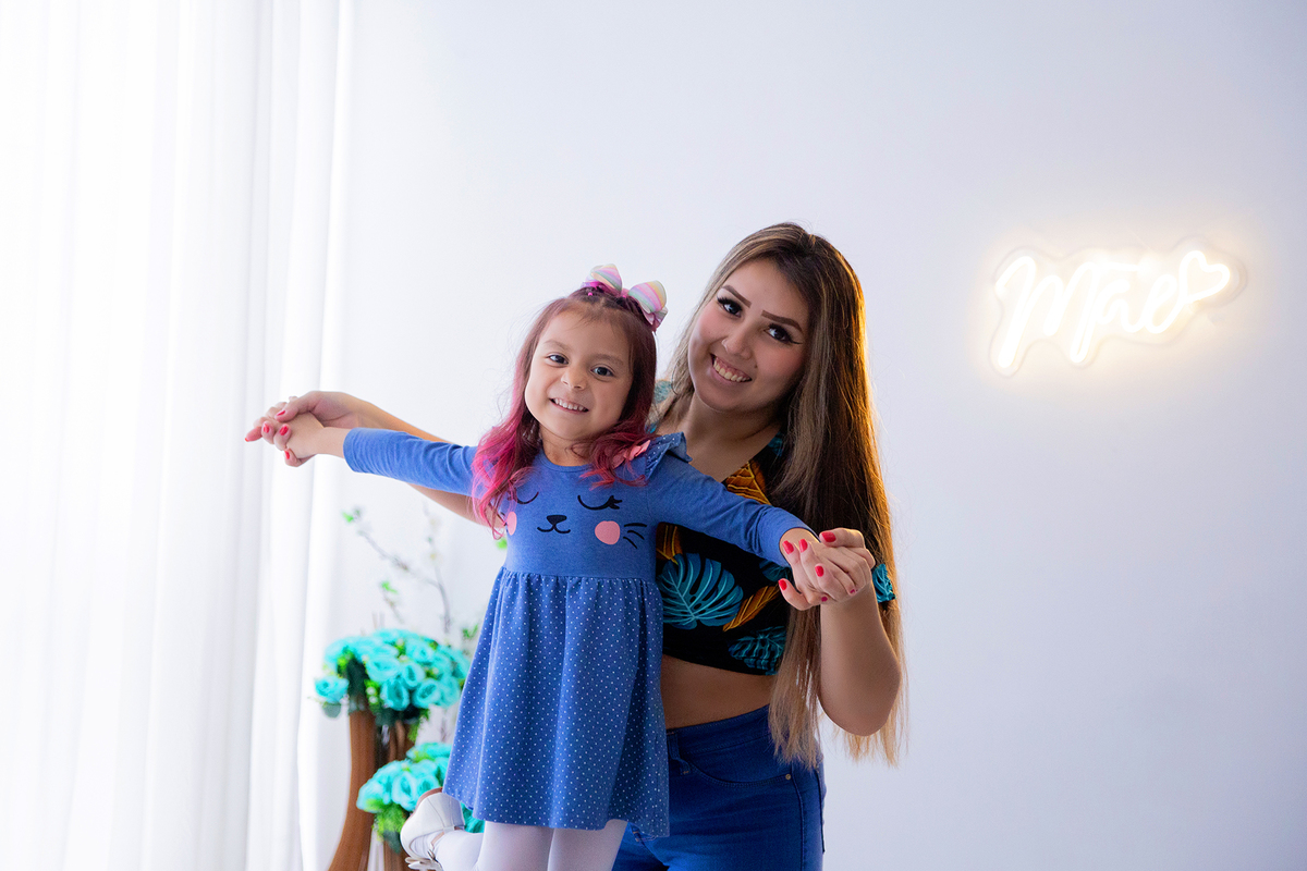 acompanhamento mensal de bebe caxias do sul figurino cenario tematico  personagem foto infantil serra gaucha fotografia familia mundo azul rosa ensaio fotografico crianca newborn baby menino menina smash the cake esmague o bolo banheira urso circo