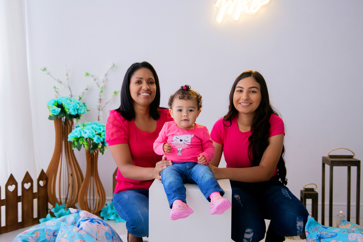 acompanhamento mensal de bebe caxias do sul figurino cenario tematico  personagem foto infantil serra gaucha fotografia familia mundo azul rosa ensaio fotografico crianca newborn baby menino menina smash the cake esmague o bolo banheira urso circo