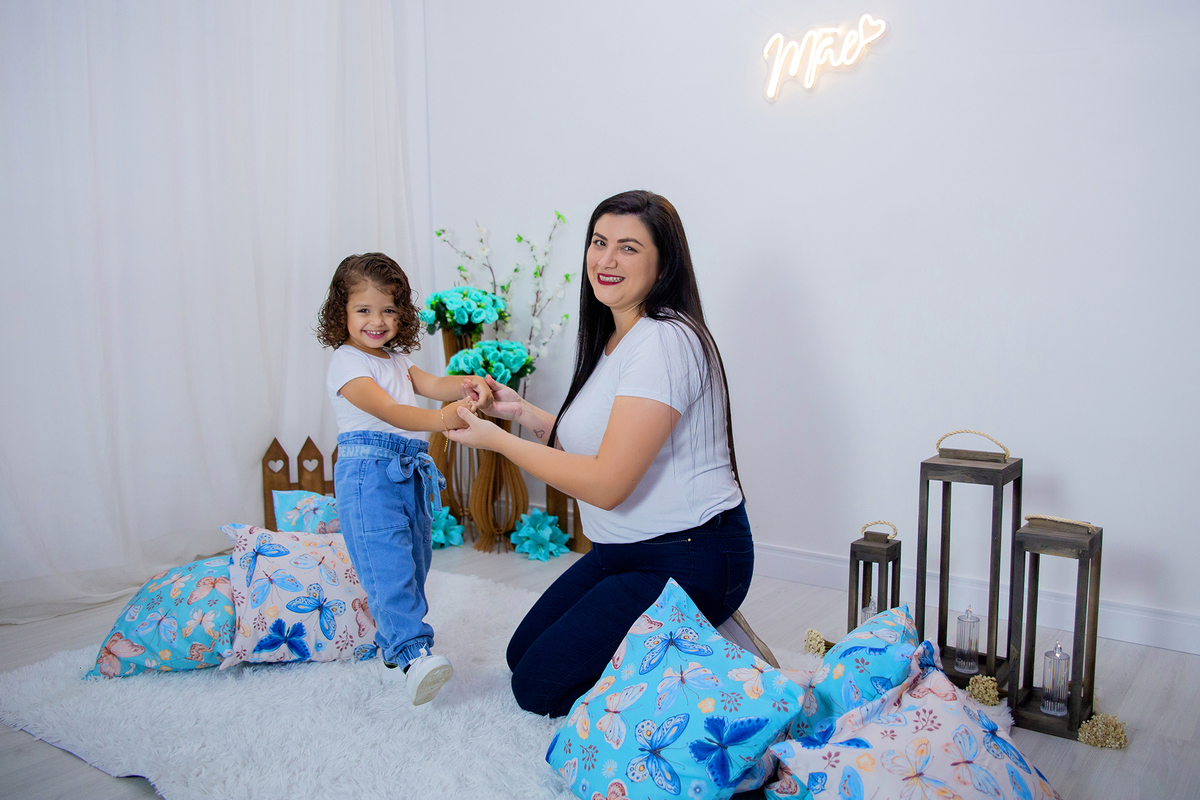acompanhamento mensal de bebe caxias do sul figurino cenario tematico  personagem foto infantil serra gaucha fotografia familia mundo azul rosa ensaio fotografico crianca newborn baby menino menina smash the cake esmague o bolo banheira urso circo