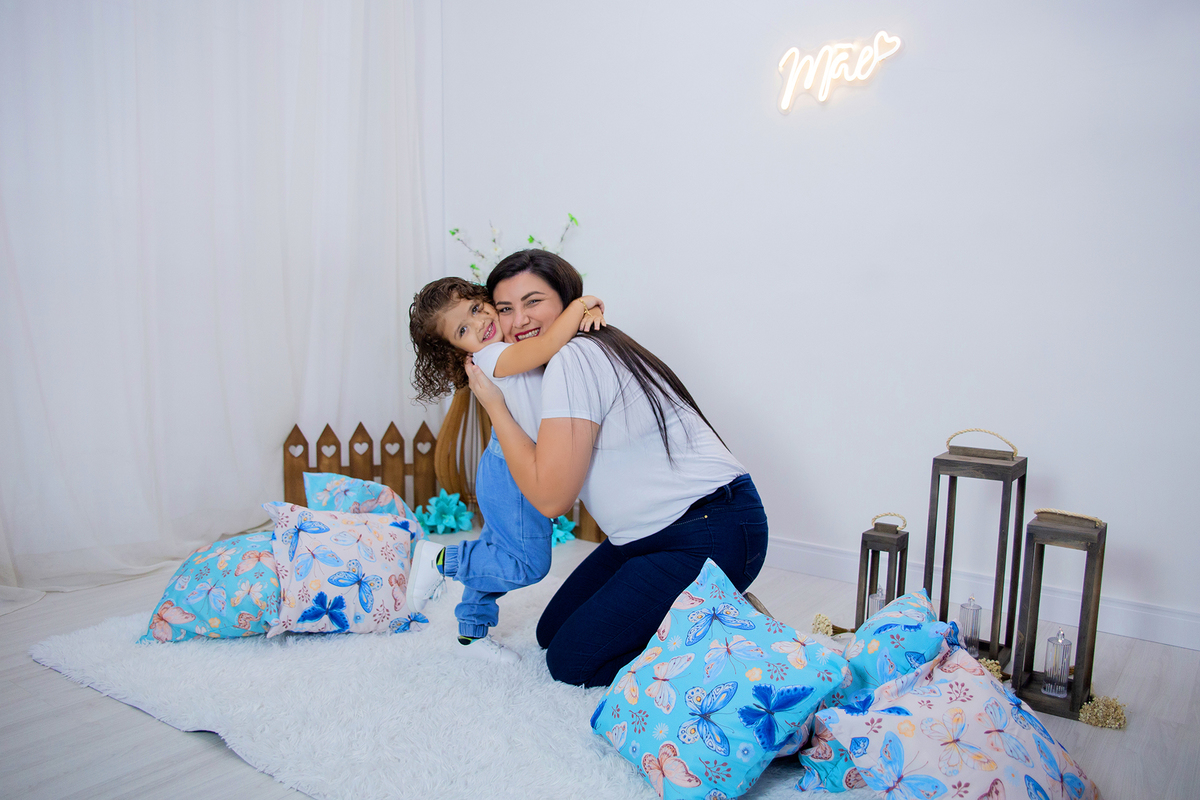 acompanhamento mensal de bebe caxias do sul figurino cenario tematico  personagem foto infantil serra gaucha fotografia familia mundo azul rosa ensaio fotografico crianca newborn baby menino menina smash the cake esmague o bolo banheira urso circo