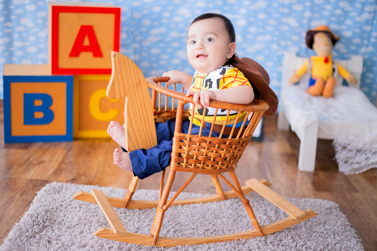 acompanhamento mensal de bebe caxias do sul figurino cenario tematico  personagem foto infantil serra gaucha fotografia familia mundo azul rosa ensaio fotografico crianca newborn baby menino menina smash the cake esmague o bolo banheira urso circo
