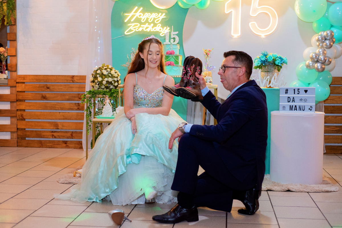 acompanhamento mensal de bebe caxias do sul figurino cenario tematico  personagem foto infantil serra gaucha fotografia familia mundo azul rosa ensaio fotografico crianca newborn baby menino menina smash the cake esmague o bolo banheira urso circo
