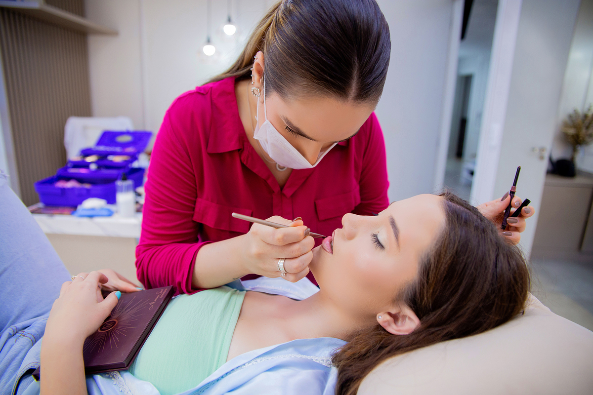 acompanhamento mensal de bebe caxias do sul figurino cenario tematico  personagem foto infantil serra gaucha fotografia familia mundo azul rosa ensaio fotografico crianca newborn baby menino menina smash the cake esmague o bolo banheira urso circo
