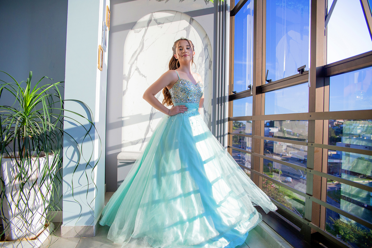 acompanhamento mensal de bebe caxias do sul figurino cenario tematico  personagem foto infantil serra gaucha fotografia familia mundo azul rosa ensaio fotografico crianca newborn baby menino menina smash the cake esmague o bolo banheira urso circo