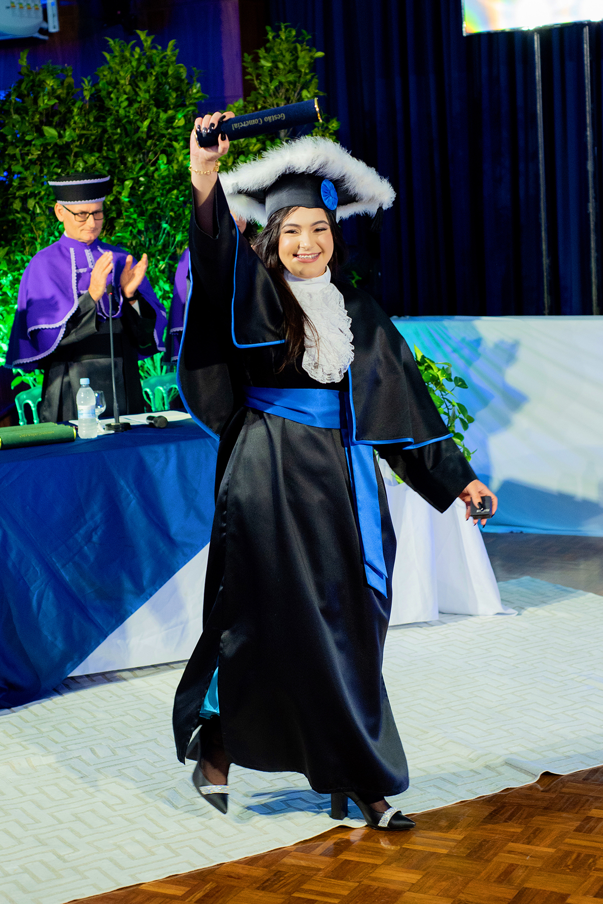 acompanhamento mensal de bebe caxias do sul figurino cenario tematico  personagem foto infantil serra gaucha fotografia familia mundo azul rosa ensaio fotografico crianca newborn baby menino menina smash the cake esmague o bolo banheira urso circo