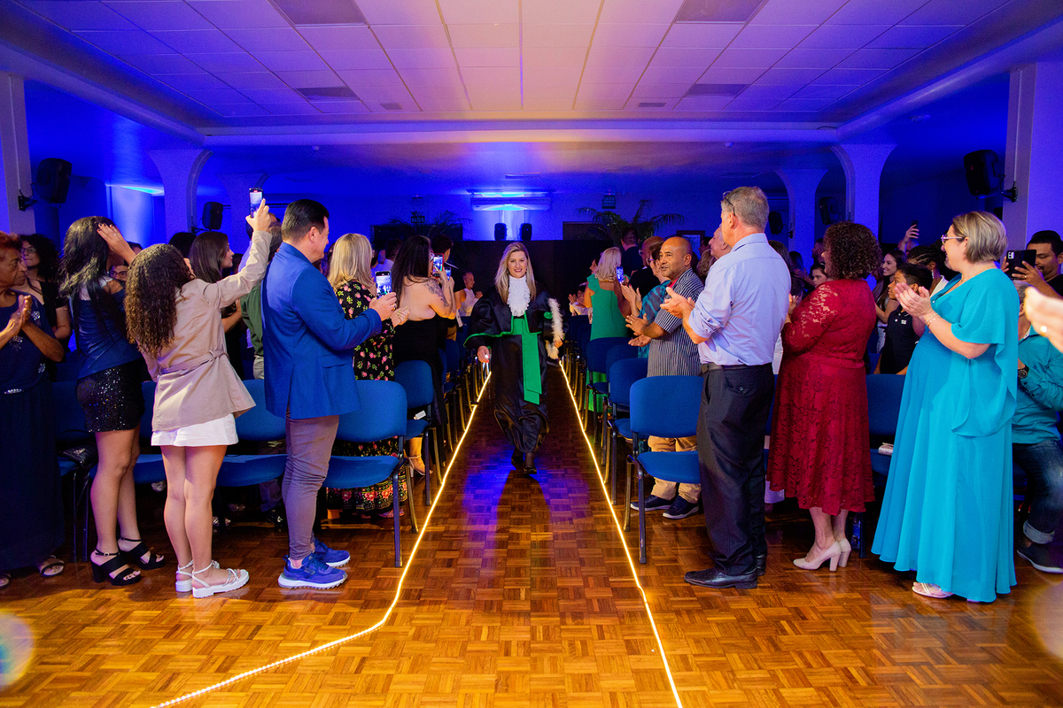 acompanhamento mensal de bebe caxias do sul figurino cenario tematico  personagem foto infantil serra gaucha fotografia familia mundo azul rosa ensaio fotografico crianca newborn baby menino menina smash the cake esmague o bolo banheira urso circo