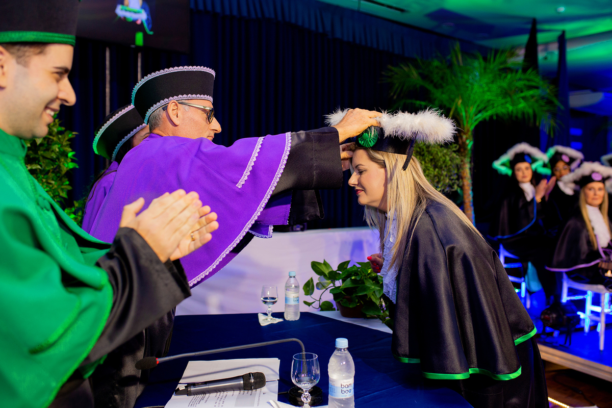 acompanhamento mensal de bebe caxias do sul figurino cenario tematico  personagem foto infantil serra gaucha fotografia familia mundo azul rosa ensaio fotografico crianca newborn baby menino menina smash the cake esmague o bolo banheira urso circo