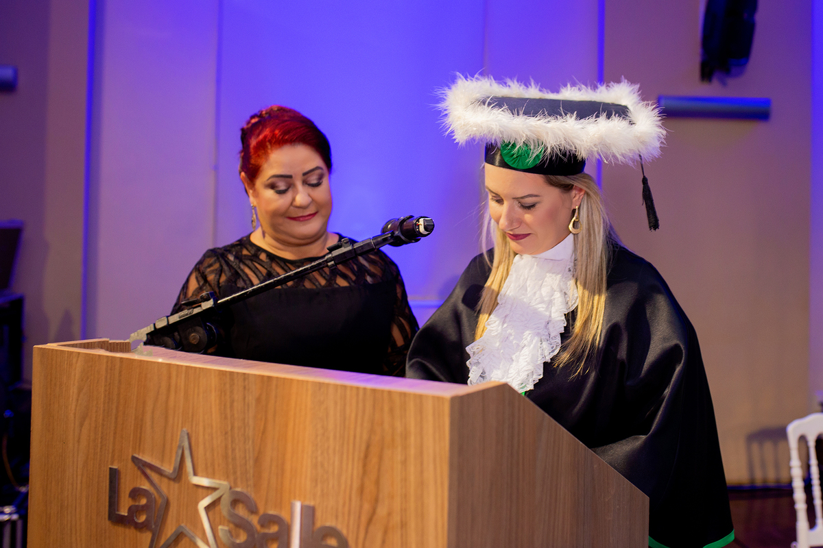 acompanhamento mensal de bebe caxias do sul figurino cenario tematico  personagem foto infantil serra gaucha fotografia familia mundo azul rosa ensaio fotografico crianca newborn baby menino menina smash the cake esmague o bolo banheira urso circo