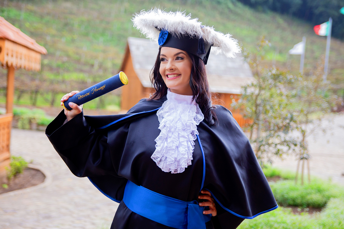 acompanhamento mensal de bebe caxias do sul figurino cenario tematico  personagem foto infantil serra gaucha fotografia familia mundo azul rosa ensaio fotografico crianca newborn baby menino menina smash the cake esmague o bolo banheira urso circo