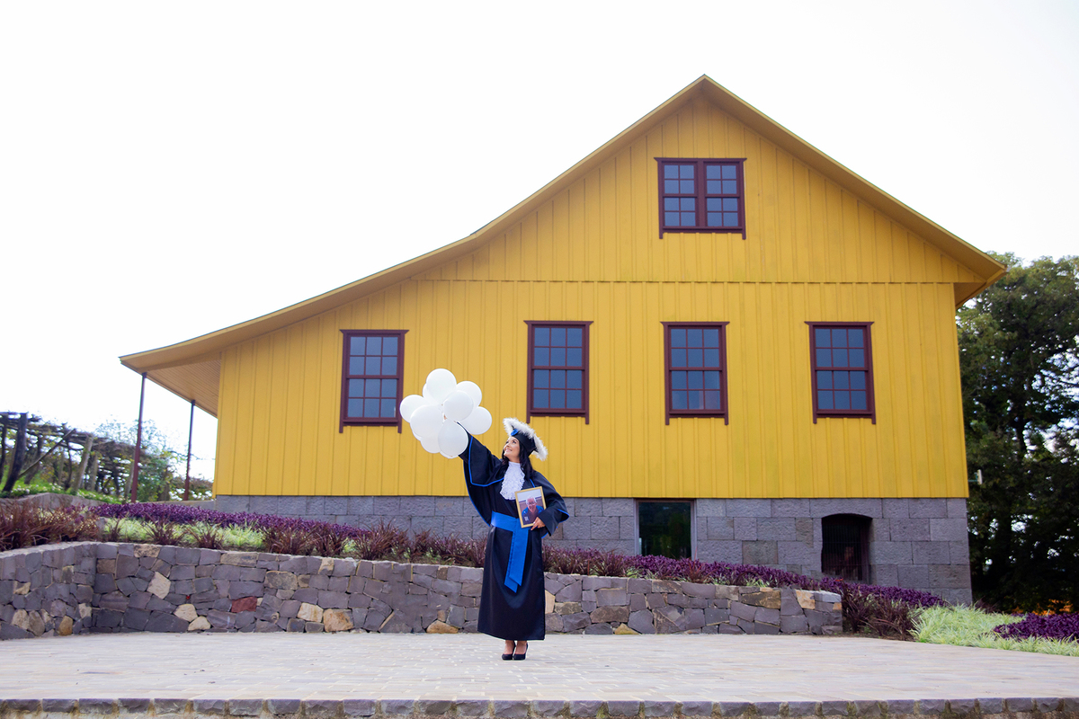 acompanhamento mensal de bebe caxias do sul figurino cenario tematico  personagem foto infantil serra gaucha fotografia familia mundo azul rosa ensaio fotografico crianca newborn baby menino menina smash the cake esmague o bolo banheira urso circo