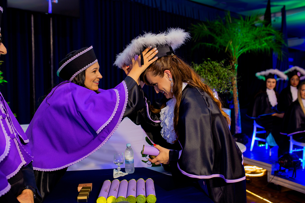 acompanhamento mensal de bebe caxias do sul figurino cenario tematico  personagem foto infantil serra gaucha fotografia familia mundo azul rosa ensaio fotografico crianca newborn baby menino menina smash the cake esmague o bolo banheira urso circo