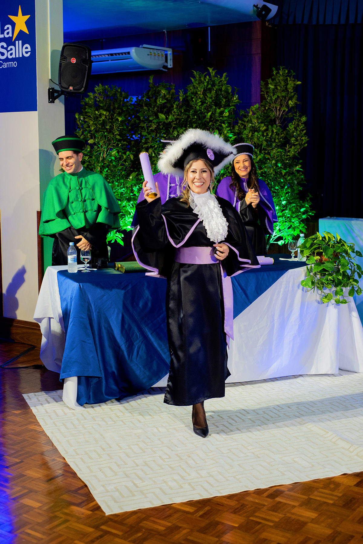 acompanhamento mensal de bebe caxias do sul figurino cenario tematico  personagem foto infantil serra gaucha fotografia familia mundo azul rosa ensaio fotografico crianca newborn baby menino menina smash the cake esmague o bolo banheira urso circo