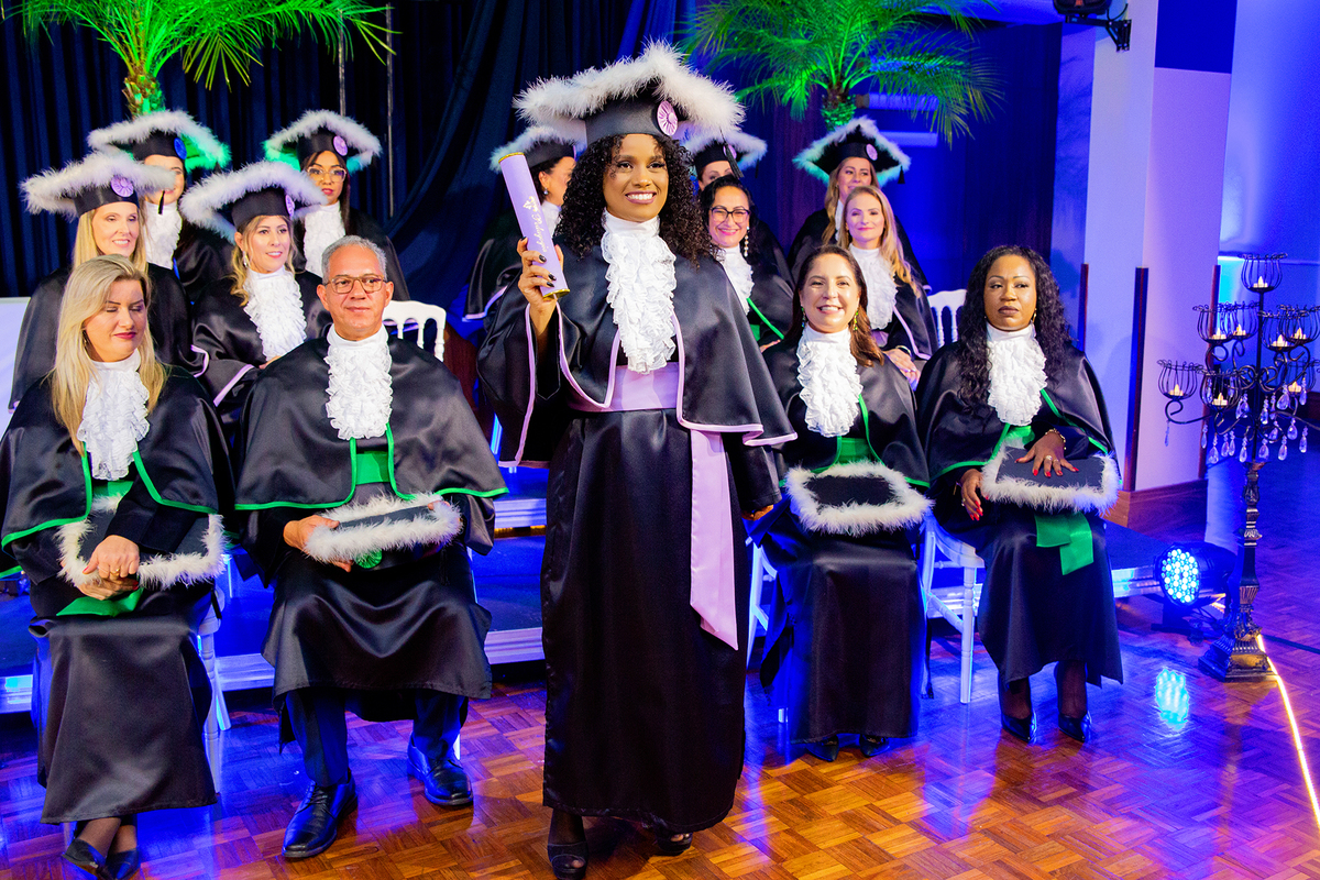 acompanhamento mensal de bebe caxias do sul figurino cenario tematico  personagem foto infantil serra gaucha fotografia familia mundo azul rosa ensaio fotografico crianca newborn baby menino menina smash the cake esmague o bolo banheira urso circo