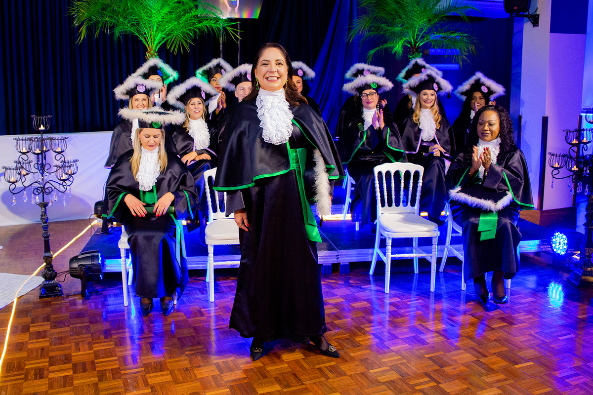 acompanhamento mensal de bebe caxias do sul figurino cenario tematico  personagem foto infantil serra gaucha fotografia familia mundo azul rosa ensaio fotografico crianca newborn baby menino menina smash the cake esmague o bolo banheira urso circo