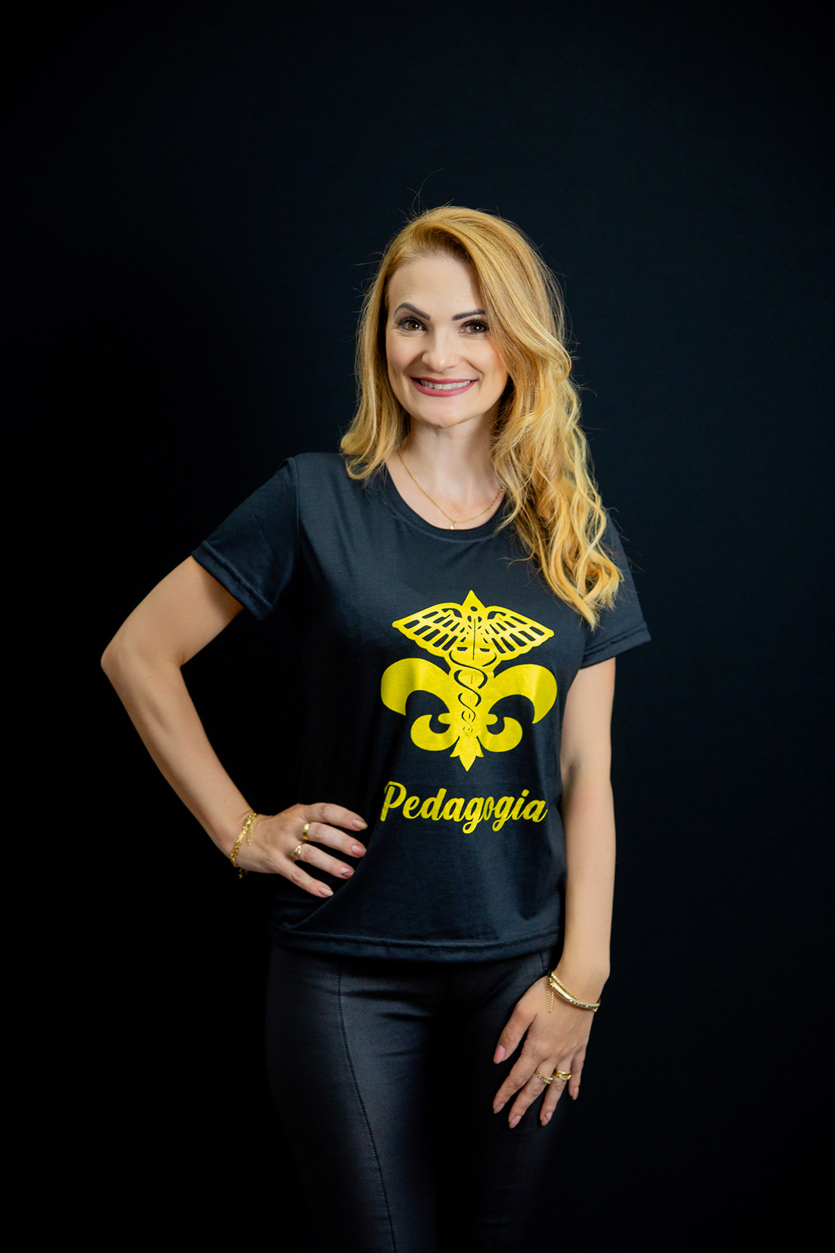 acompanhamento mensal de bebe caxias do sul figurino cenario tematico  personagem foto infantil serra gaucha fotografia familia mundo azul rosa ensaio fotografico crianca newborn baby menino menina smash the cake esmague o bolo banheira urso circo