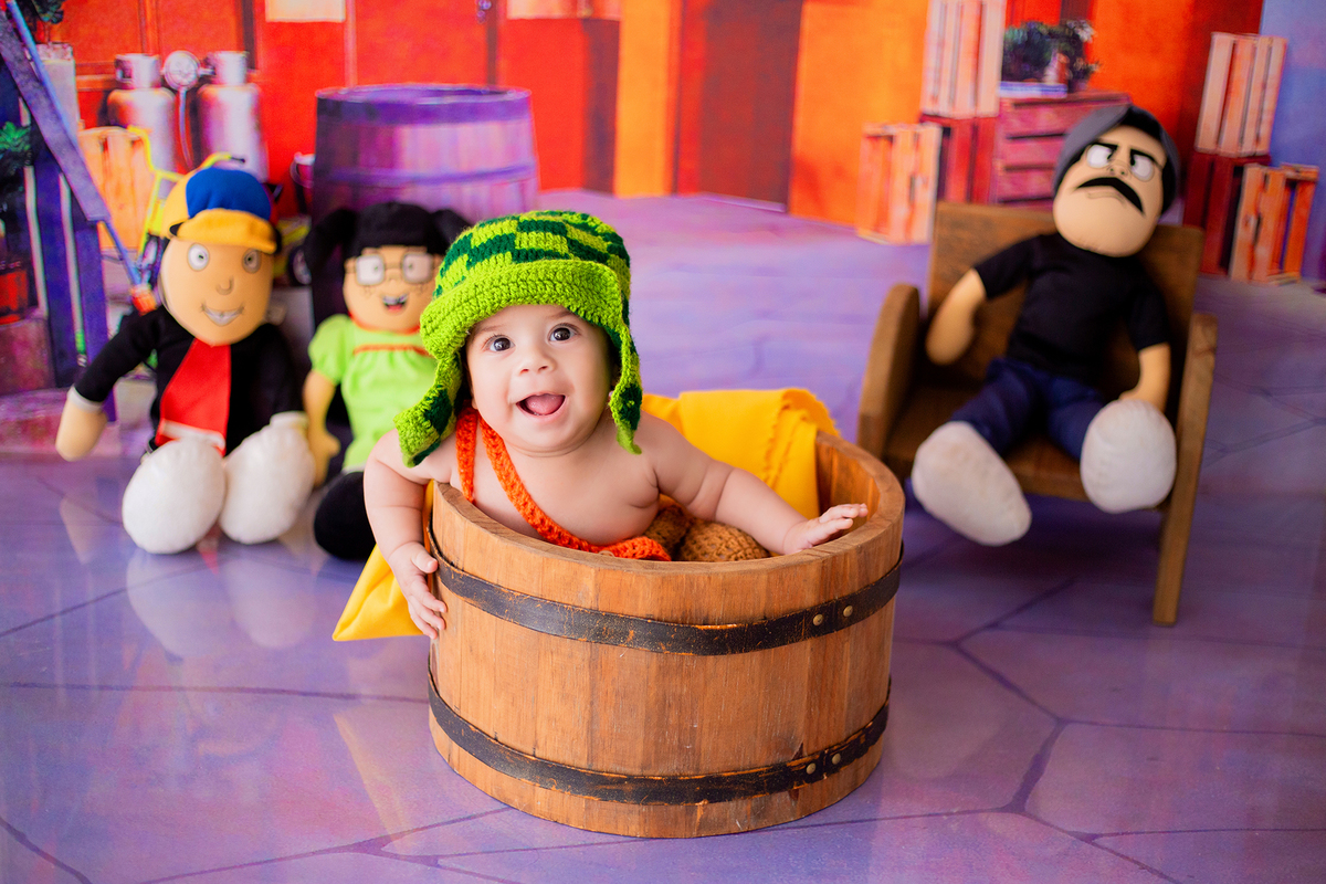 acompanhamento mensal de bebe caxias do sul figurino cenario tematico  personagem foto infantil serra gaucha fotografia familia mundo azul rosa ensaio fotografico crianca newborn baby menino menina smash the cake esmague o bolo banheira urso circo