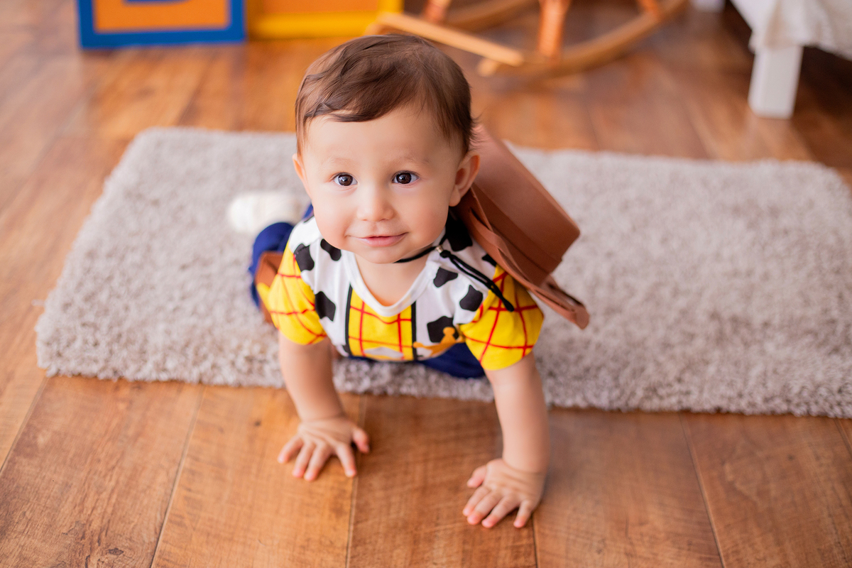 acompanhamento mensal de bebe caxias do sul figurino cenario tematico  personagem foto infantil serra gaucha fotografia familia mundo azul rosa ensaio fotografico crianca newborn baby menino menina smash the cake esmague o bolo banheira urso circo