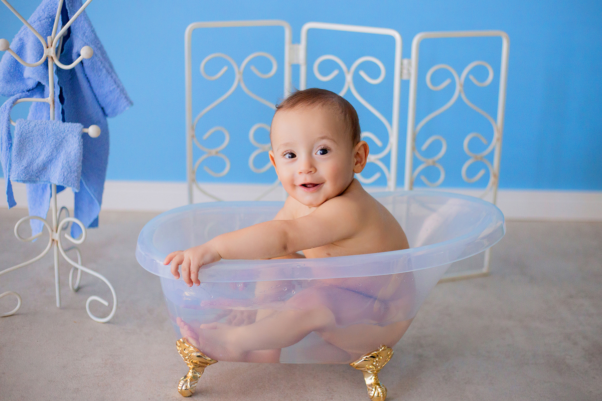 acompanhamento mensal de bebe caxias do sul figurino cenario tematico  personagem foto infantil serra gaucha fotografia familia mundo azul rosa ensaio fotografico crianca newborn baby menino menina smash the cake esmague o bolo banheira urso circoacompanh