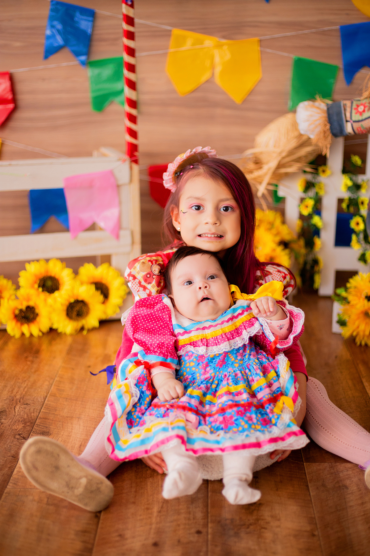 acompanhamento mensal de bebe caxias do sul figurino cenario tematico  personagem foto infantil serra gaucha fotografia familia mundo azul rosa ensaio fotografico crianca newborn baby menino menina smash the cake esmague o bolo banheira urso circoacompanh