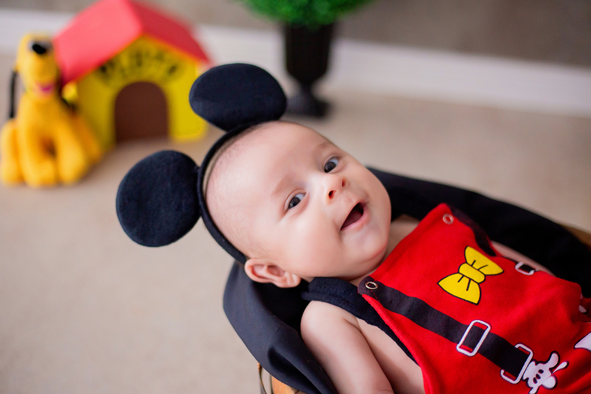 acompanhamento mensal de bebe caxias do sul figurino cenario tematico  personagem foto infantil serra gaucha fotografia familia mundo azul rosa ensaio fotografico crianca newborn baby menino menina smash the cake esmague o bolo banheira urso circoacompanh