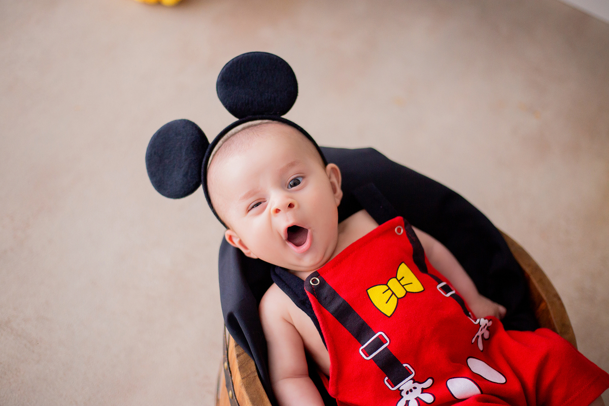 acompanhamento mensal de bebe caxias do sul figurino cenario tematico  personagem foto infantil serra gaucha fotografia familia mundo azul rosa ensaio fotografico crianca newborn baby menino menina smash the cake esmague o bolo banheira urso circoacompanh