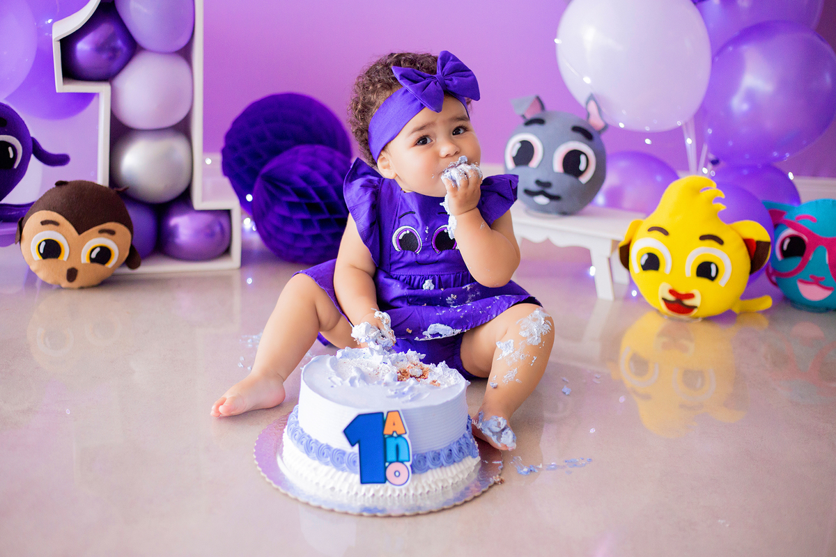 acompanhamento mensal de bebe caxias do sul figurino cenario tematico  personagem foto infantil serra gaucha fotografia familia mundo azul rosa ensaio fotografico crianca newborn baby menino menina smash the cake esmague o bolo banheira urso circoacompanh