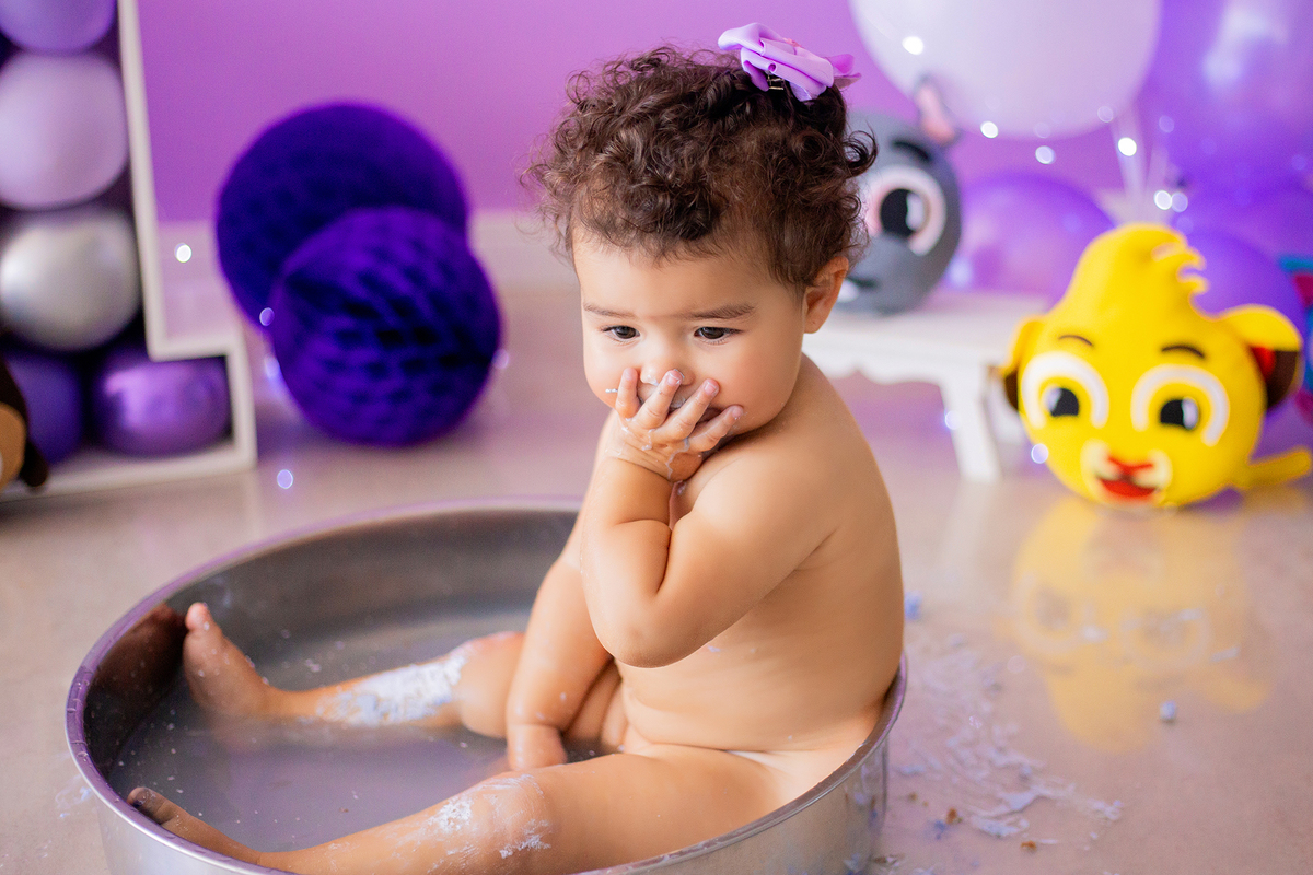 acompanhamento mensal de bebe caxias do sul figurino cenario tematico  personagem foto infantil serra gaucha fotografia familia mundo azul rosa ensaio fotografico crianca newborn baby menino menina smash the cake esmague o bolo banheira urso circoacompanh