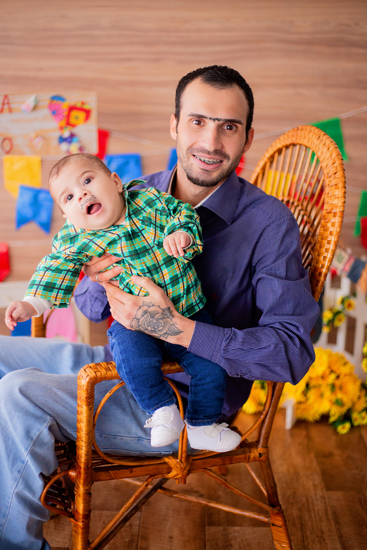 acompanhamento mensal de bebe caxias do sul figurino cenario tematico  personagem foto infantil serra gaucha fotografia familia mundo azul rosa ensaio fotografico crianca newborn baby menino menina smash the cake esmague o bolo banheira urso circoacompanh