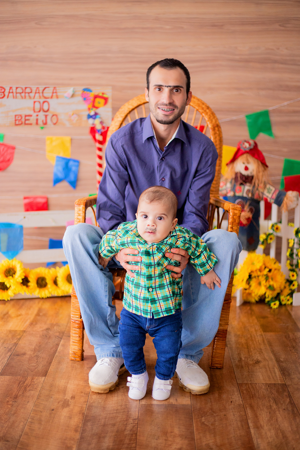 acompanhamento mensal de bebe caxias do sul figurino cenario tematico  personagem foto infantil serra gaucha fotografia familia mundo azul rosa ensaio fotografico crianca newborn baby menino menina smash the cake esmague o bolo banheira urso circoacompanh