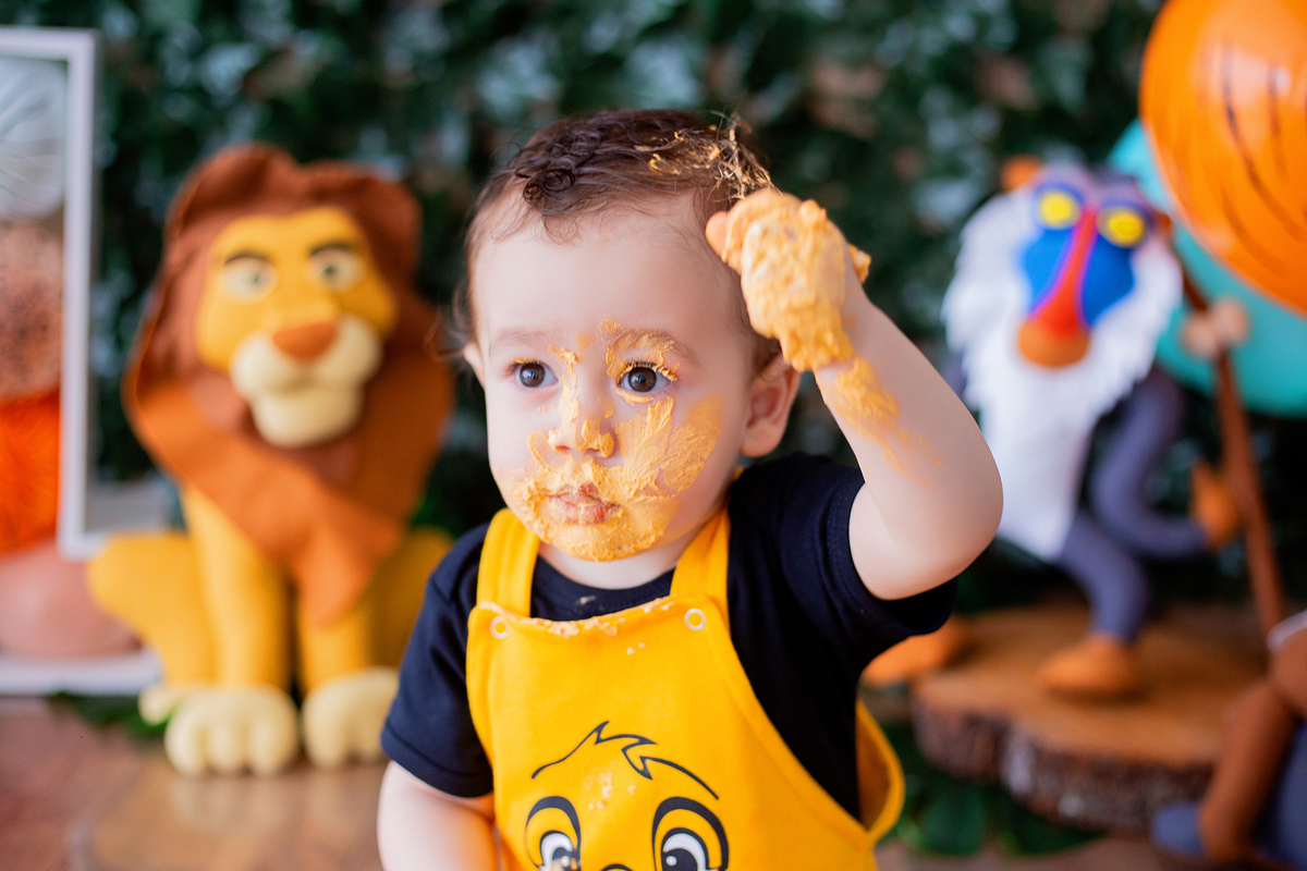 acompanhamento mensal de bebe caxias do sul figurino cenario tematico  personagem foto infantil serra gaucha fotografia familia mundo azul rosa ensaio fotografico crianca newborn baby menino menina smash the cake esmague o bolo banheira urso circoacompanh