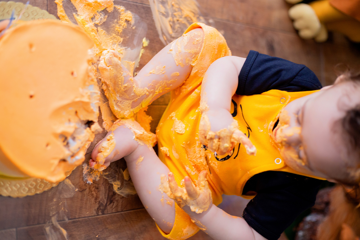 acompanhamento mensal de bebe caxias do sul figurino cenario tematico  personagem foto infantil serra gaucha fotografia familia mundo azul rosa ensaio fotografico crianca newborn baby menino menina smash the cake esmague o bolo banheira urso circoacompanh