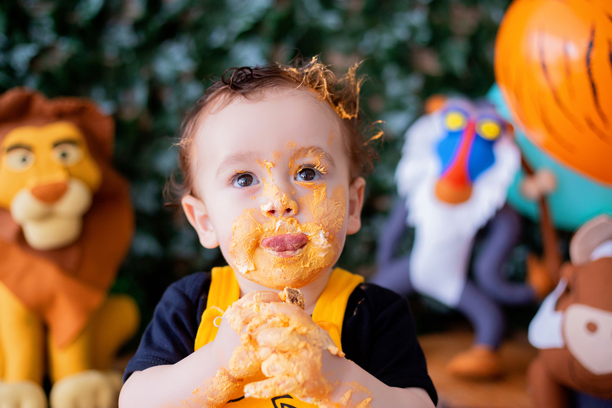 acompanhamento mensal de bebe caxias do sul figurino cenario tematico  personagem foto infantil serra gaucha fotografia familia mundo azul rosa ensaio fotografico crianca newborn baby menino menina smash the cake esmague o bolo banheira urso circoacompanh