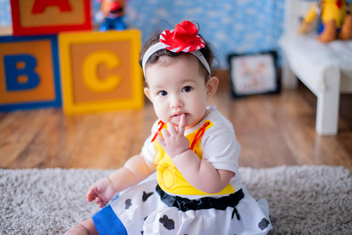 acompanhamento mensal de bebe caxias do sul figurino cenario tematico  personagem foto infantil serra gaucha fotografia familia mundo azul rosa ensaio fotografico crianca newborn baby menino menina smash the cake esmague o bolo banheira urso circoacompanh