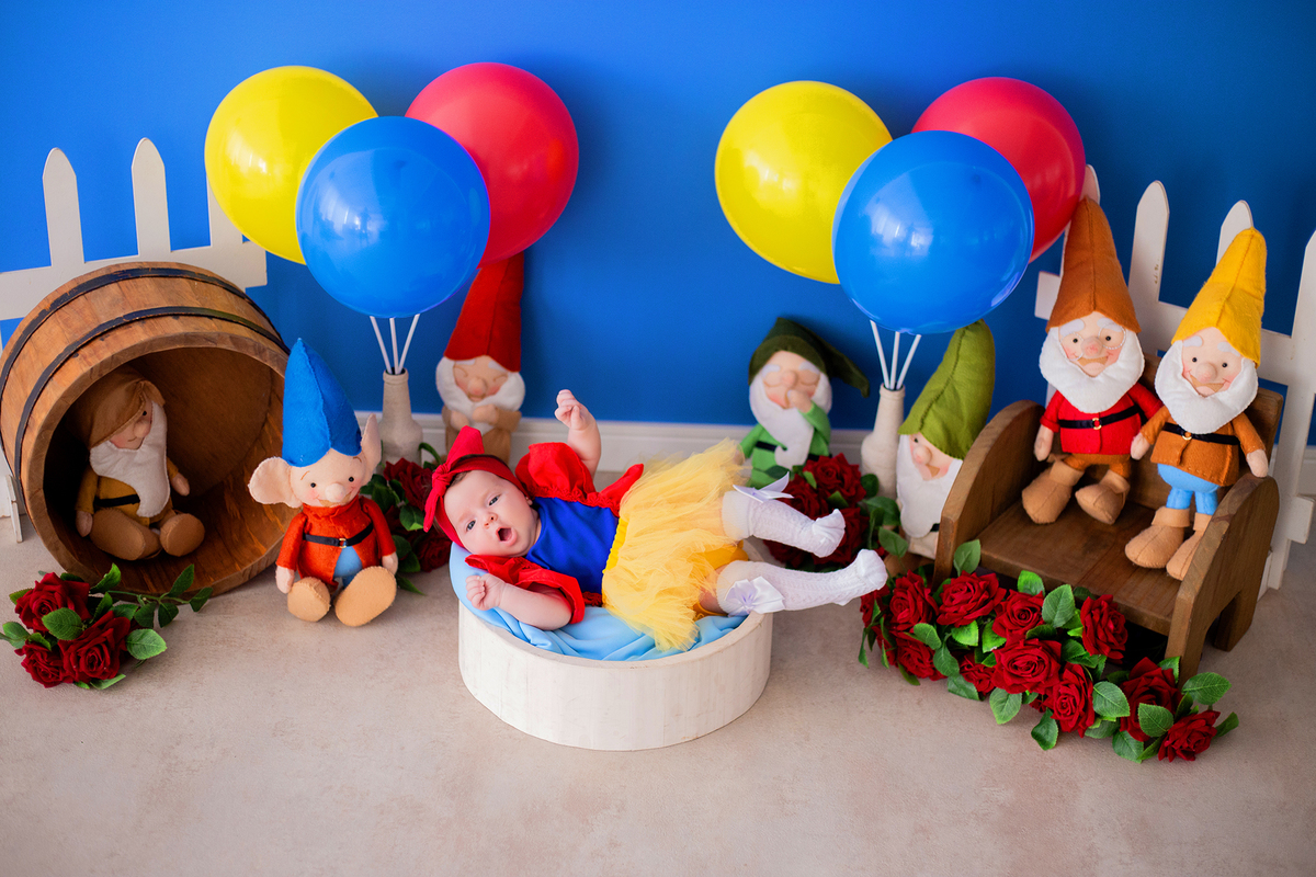 acompanhamento mensal de bebe caxias do sul figurino cenario tematico  personagem foto infantil serra gaucha fotografia familia mundo azul rosa ensaio fotografico crianca newborn baby menino menina smash the cake esmague o bolo banheira urso circoacompanh