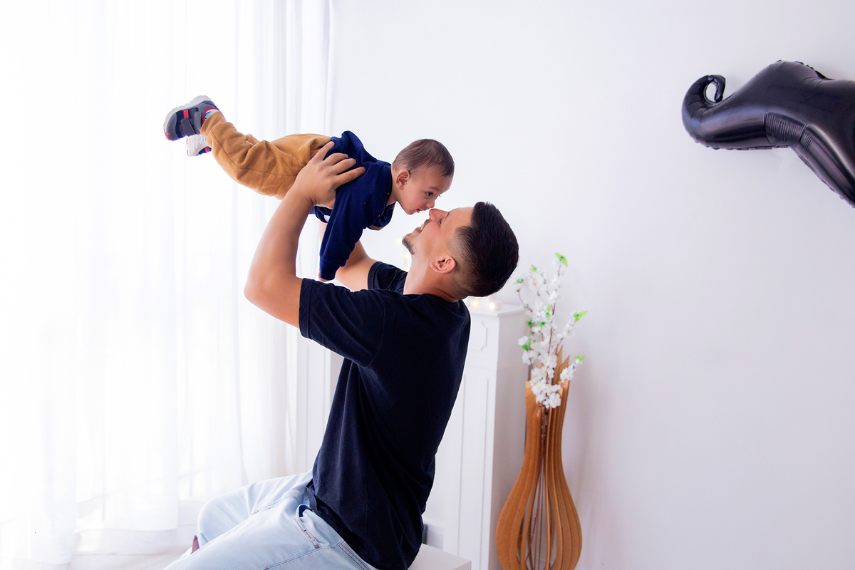 acompanhamento mensal de bebe caxias do sul figurino cenario tematico  personagem foto infantil serra gaucha fotografia familia mundo azul rosa ensaio fotografico crianca newborn baby menino menina smash the cake esmague o bolo banheira urso circo