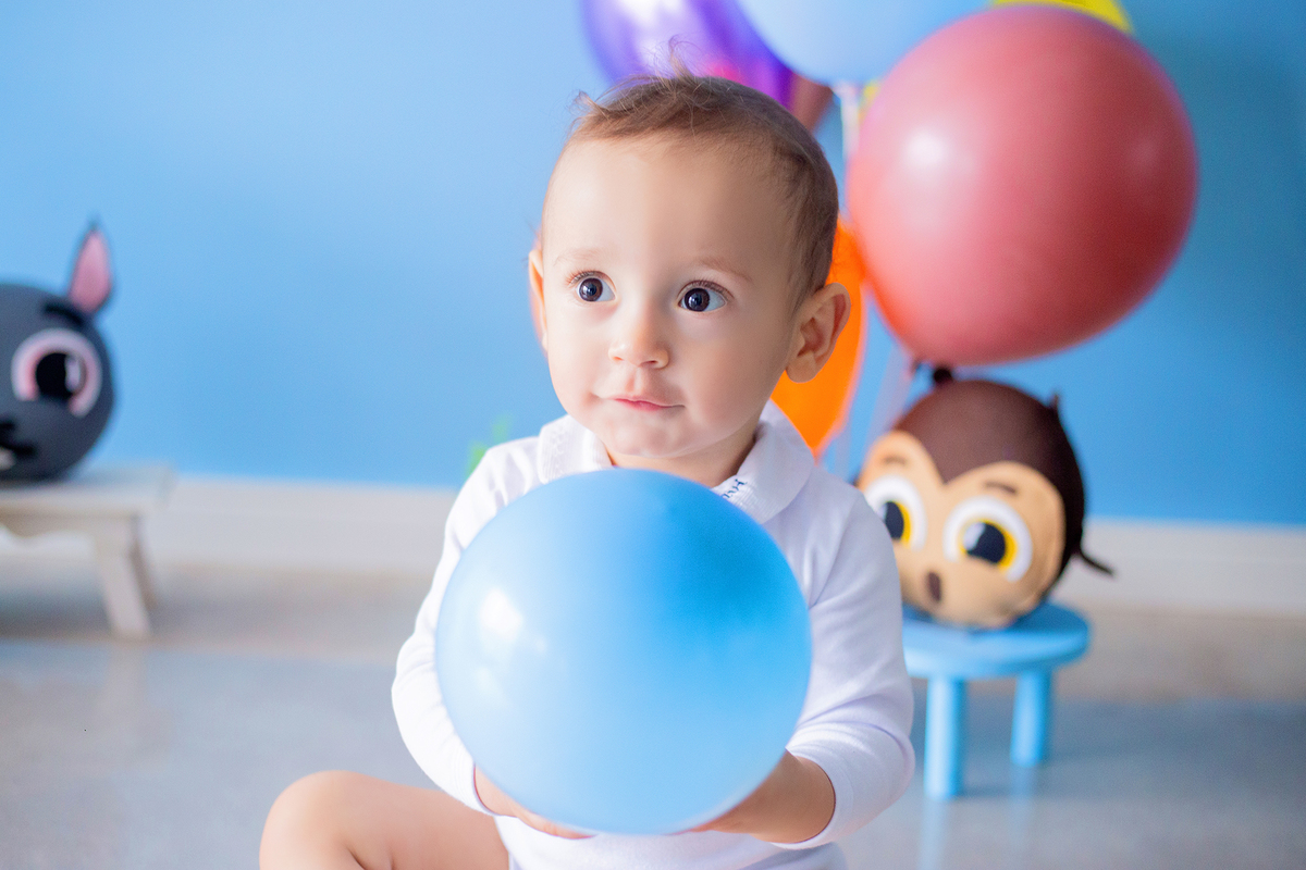 acompanhamento mensal de bebe caxias do sul figurino cenario tematico  personagem foto infantil serra gaucha fotografia familia mundo azul rosa ensaio fotografico crianca newborn baby menino menina smash the cake esmague o bolo banheira urso circo