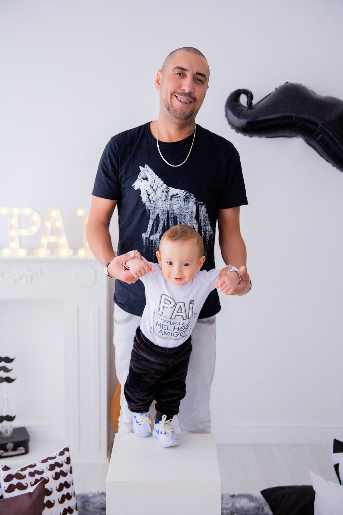 acompanhamento mensal de bebe caxias do sul figurino cenario tematico  personagem foto infantil serra gaucha fotografia familia mundo azul rosa ensaio fotografico crianca newborn baby menino menina smash the cake esmague o bolo banheira urso circo