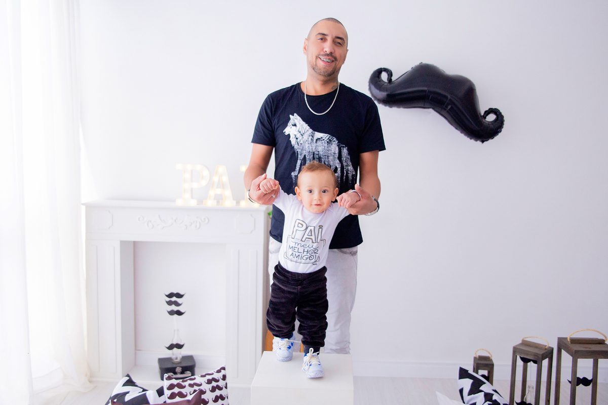 acompanhamento mensal de bebe caxias do sul figurino cenario tematico  personagem foto infantil serra gaucha fotografia familia mundo azul rosa ensaio fotografico crianca newborn baby menino menina smash the cake esmague o bolo banheira urso circo