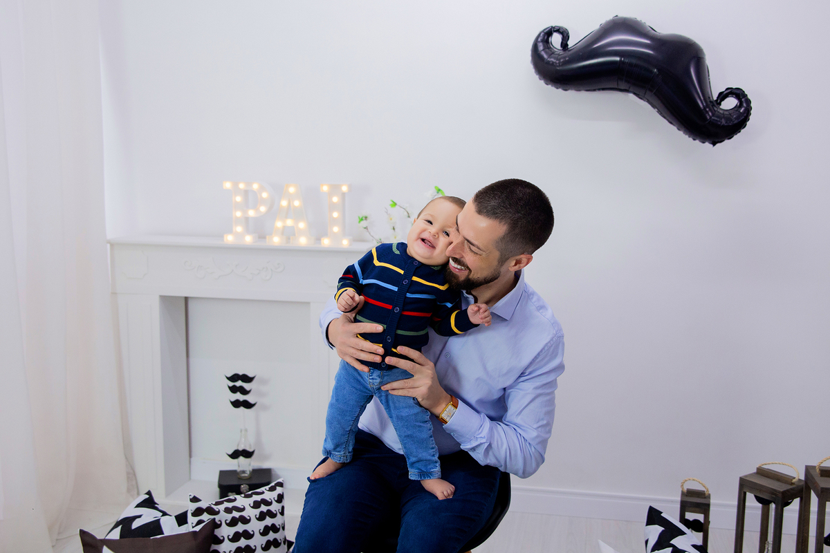 acompanhamento mensal de bebe caxias do sul figurino cenario tematico  personagem foto infantil serra gaucha fotografia familia mundo azul rosa ensaio fotografico crianca newborn baby menino menina smash the cake esmague o bolo banheira urso circo