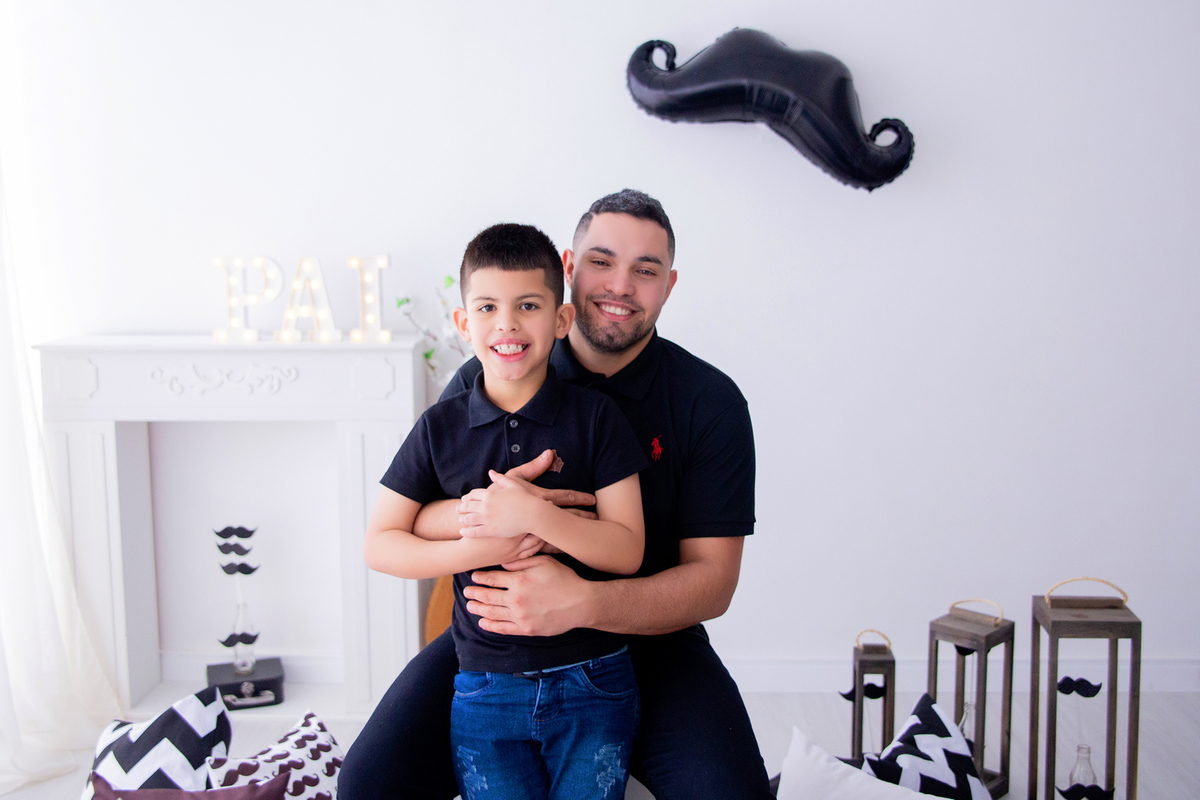 acompanhamento mensal de bebe caxias do sul figurino cenario tematico  personagem foto infantil serra gaucha fotografia familia mundo azul rosa ensaio fotografico crianca newborn baby menino menina smash the cake esmague o bolo banheira urso circo