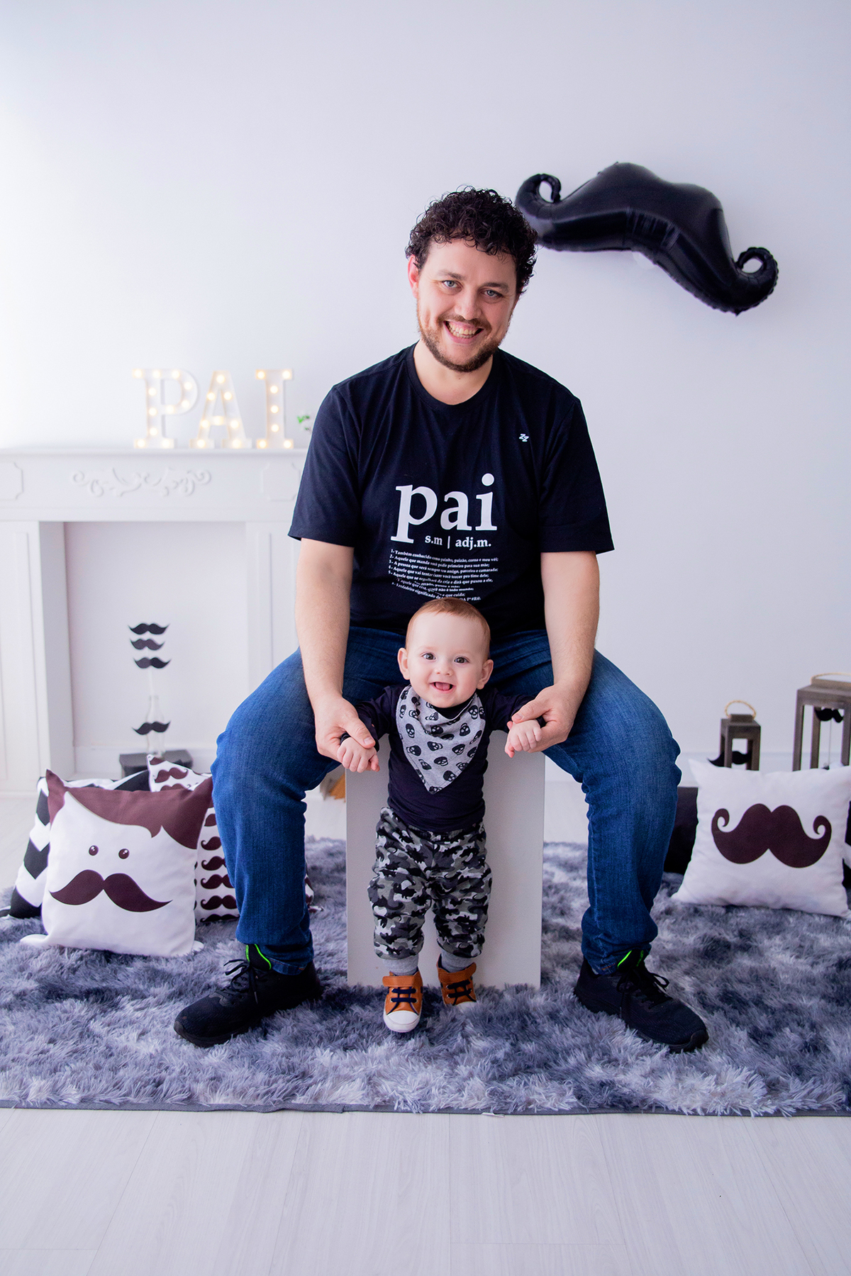 acompanhamento mensal de bebe caxias do sul figurino cenario tematico  personagem foto infantil serra gaucha fotografia familia mundo azul rosa ensaio fotografico crianca newborn baby menino menina smash the cake esmague o bolo banheira urso circo