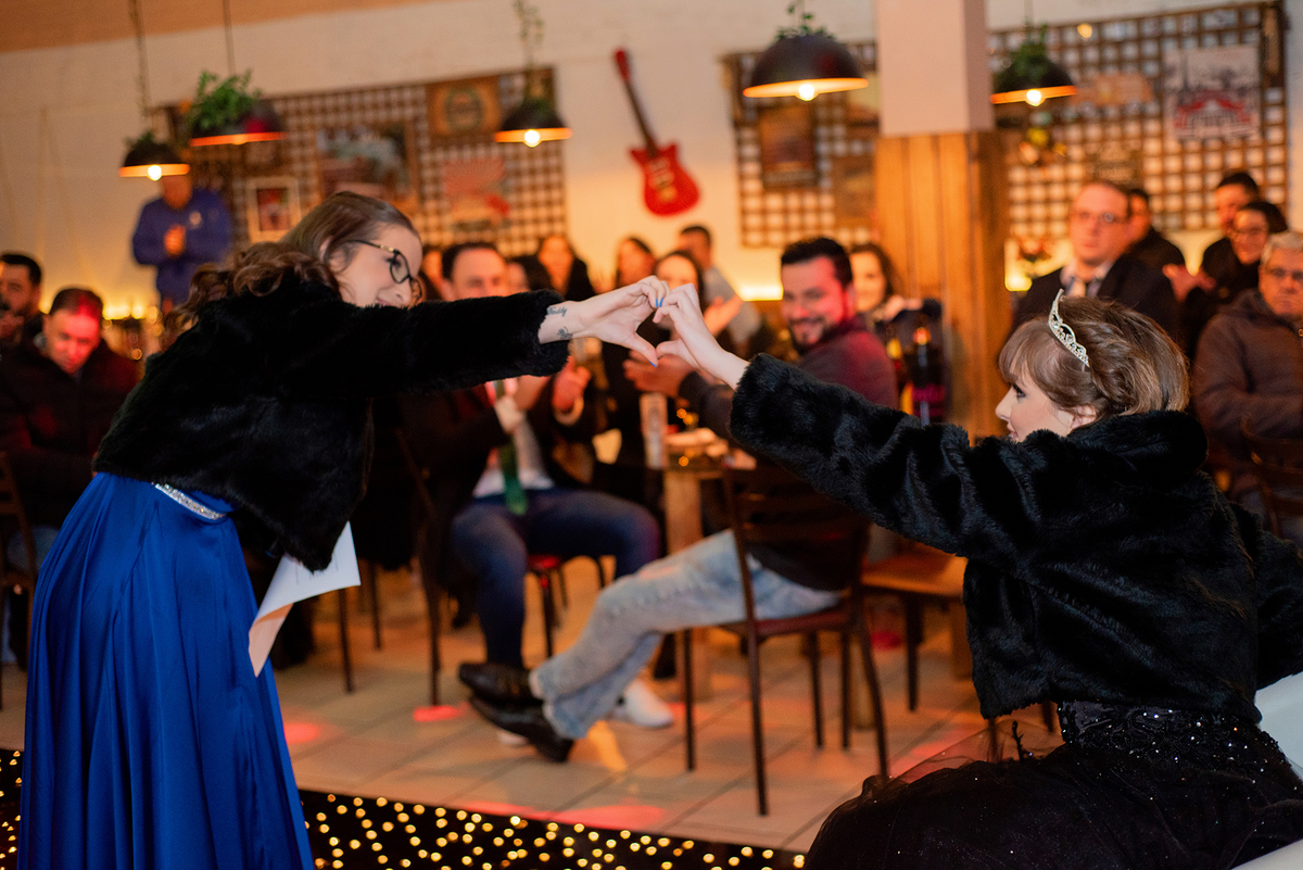 acompanhamento mensal de bebe caxias do sul figurino cenario tematico  personagem foto infantil serra gaucha fotografia familia mundo azul rosa ensaio fotografico crianca newborn baby menino menina smash the cake esmague o bolo banheira urso circo