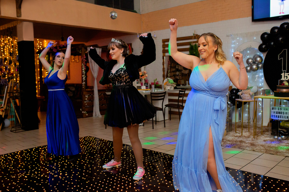 acompanhamento mensal de bebe caxias do sul figurino cenario tematico  personagem foto infantil serra gaucha fotografia familia mundo azul rosa ensaio fotografico crianca newborn baby menino menina smash the cake esmague o bolo banheira urso circo