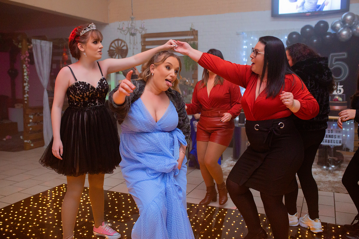 acompanhamento mensal de bebe caxias do sul figurino cenario tematico  personagem foto infantil serra gaucha fotografia familia mundo azul rosa ensaio fotografico crianca newborn baby menino menina smash the cake esmague o bolo banheira urso circo